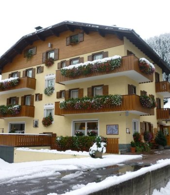 Hotel I Rododendri