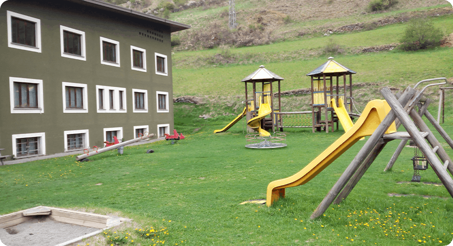 parco-giochi-scuole.png